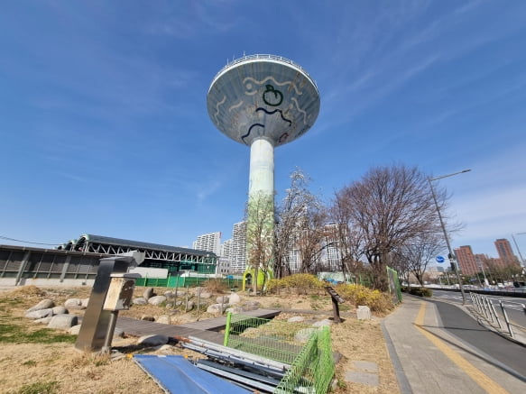 서울 송파구 가락시장에 위치한 폐 정수탑의 이전 모습. /사진=카지노 룰렛 확률