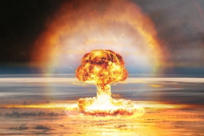 美, 약 3년만에 폭발없는 핵실험 실시…중러 핵확장 견제