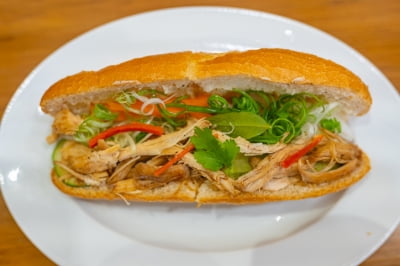 베트남서 '반미 샌드위치' 먹었다가…500명 '집단 식중독'