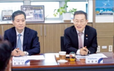 입주 앞둔 우주항공청 찾은 이종호 장관