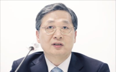 윤영빈 초대 우주청장 내정자 <br>"우주개발, 민간 주도로 전환"