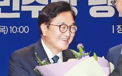국회의장 후보 우원식 선출…'明心' 추미애 꺾고 이변