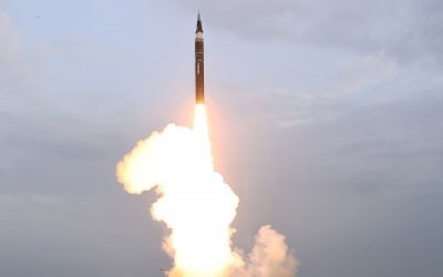 [속보] 북한, 탄도미사일 발사…25일만 무력도발