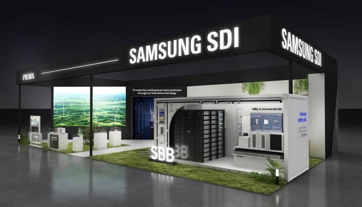삼성SDI는 ‘코리아 스마트그리드 엑스포 2024’에서 다양한 에너지저장장치(ESS)용 배터리 라인업을 선보였다. 사진=삼성SDI