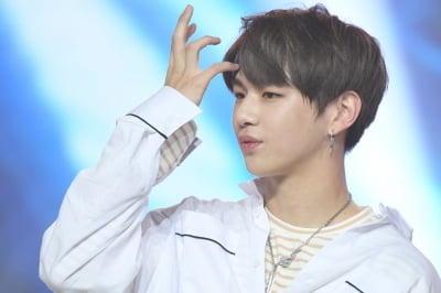 '대표이사' 강다니엘, 자신의 회사 대주주를 형사 고소했다