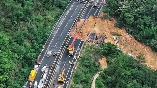 中 노동절 연휴 첫날 고속도로 붕괴 참사…24명 사망(종합2보)