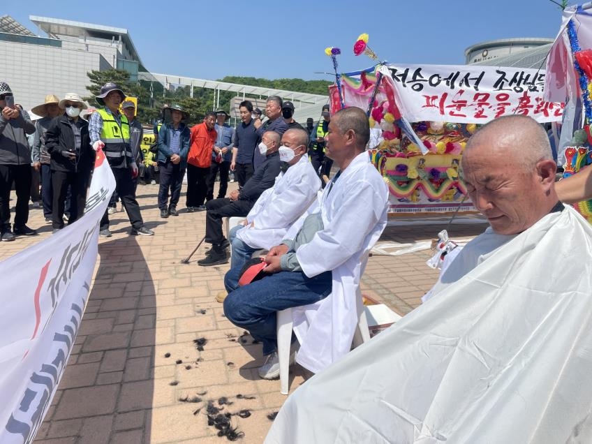 용인 원삼면 주민들 "SK 반도체 산단 공사 피해 대책 마련하라"