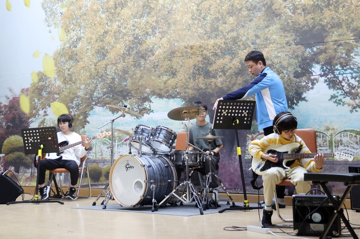 [지방소멸 경고등] 위기 속 작은 희망…영월 옥동초교의 실험