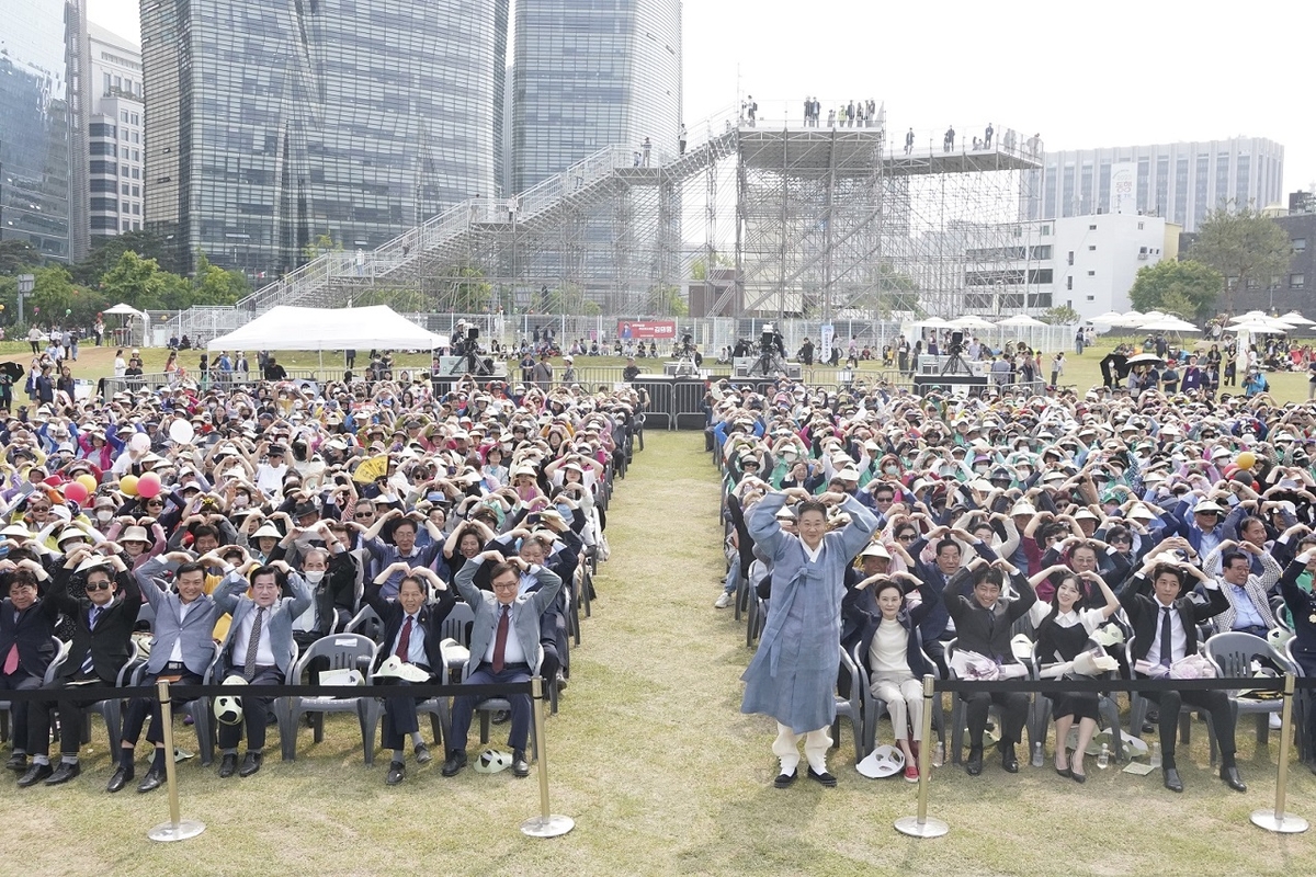 '서울의 길, 종로' 선포…종로구 11일 구민의 날 기념식