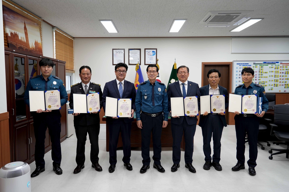 '골목골목 다닌다'…세종경찰 기동순찰대 자전거순찰팀 '호평'