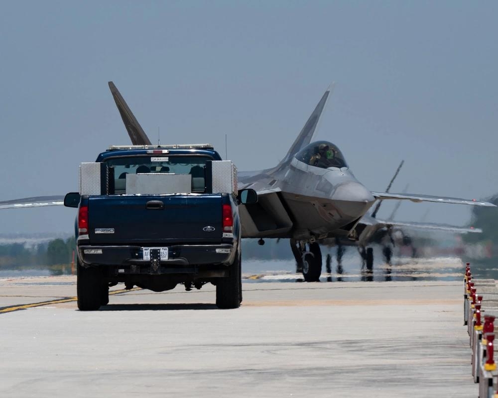 '세계 최강 전투기' F-22 한국 전개…한미 연합훈련 가능성