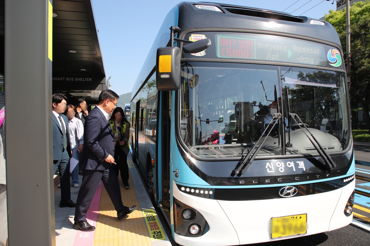 창원시, S-BRT 개통 현장점검…"신속 보완해 정착 노력"