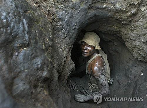 구리·코발트 쟁탈전에…"美, 이스라엘 부패재벌 제재 완화"