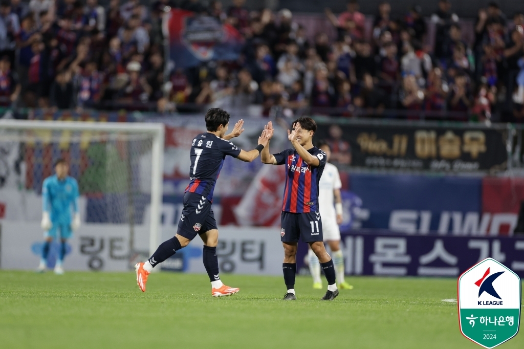 전북, 광주 완파하고 꼴찌 탈출…선두 포항은 수원FC에 덜미(종합)