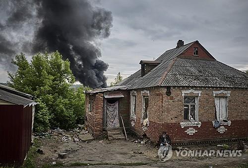 러 "우크라 동부 루한스크 인근 마을 점령"