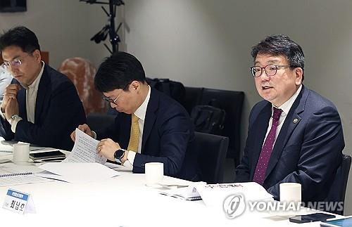 산업차관 "전기·가스요금 적절 인상 시점 찾고 있어"