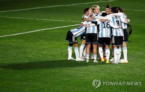 '식사도 부실'…아르헨 여자 축구대표팀서 처우 문제로 3명 이탈