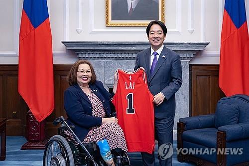 대만 총통, 美상원 대표단에 中겨냥 "권위주의 팽창 맞서 협력"