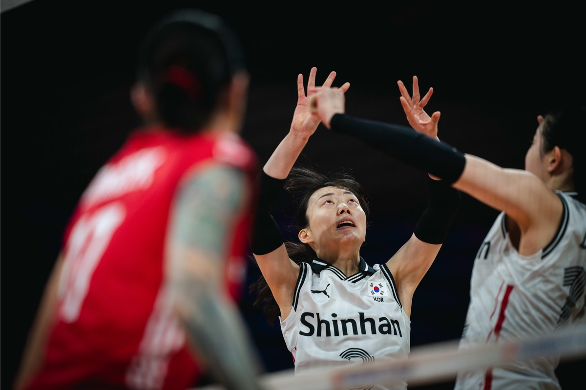 한국 여자배구, 라바리니 감독이 이끄는 폴란드에 VNL 0-3 완패