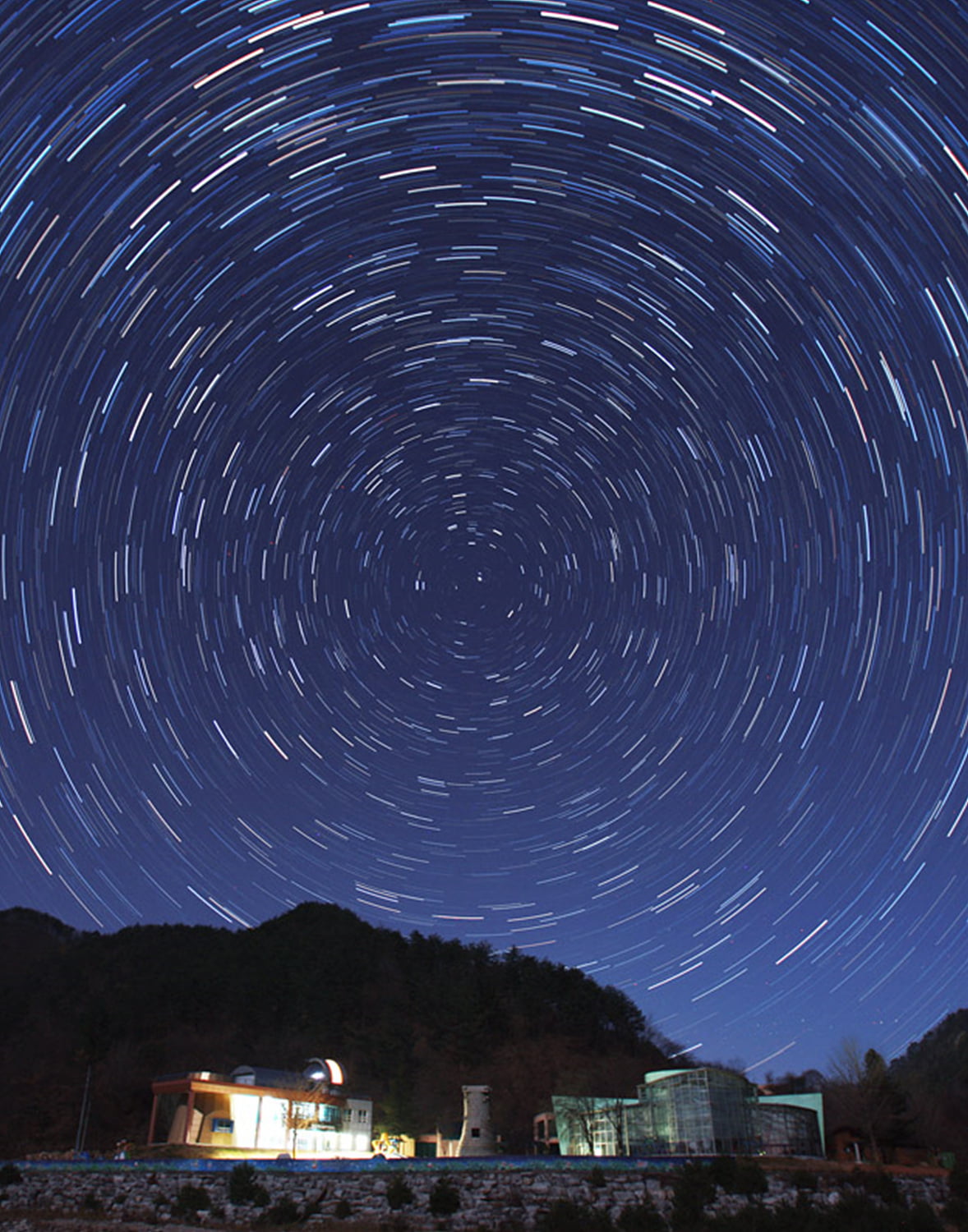 아시아 최초로 별빛이 밝은 밤하늘로 지정된 영양 국제밤하늘보호공원. 사진=영양군
