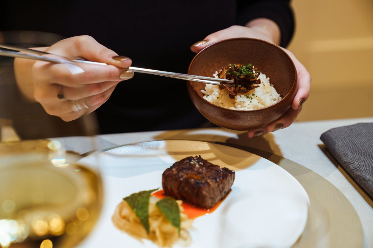 뉴욕스타일로 새롭게 탄생한 한식을 맛볼 수 있는 파인다이닝 '나로'