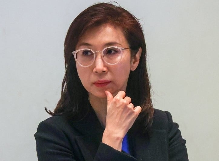 21억원 가로챈 노소영 관장 전 비서 재판행