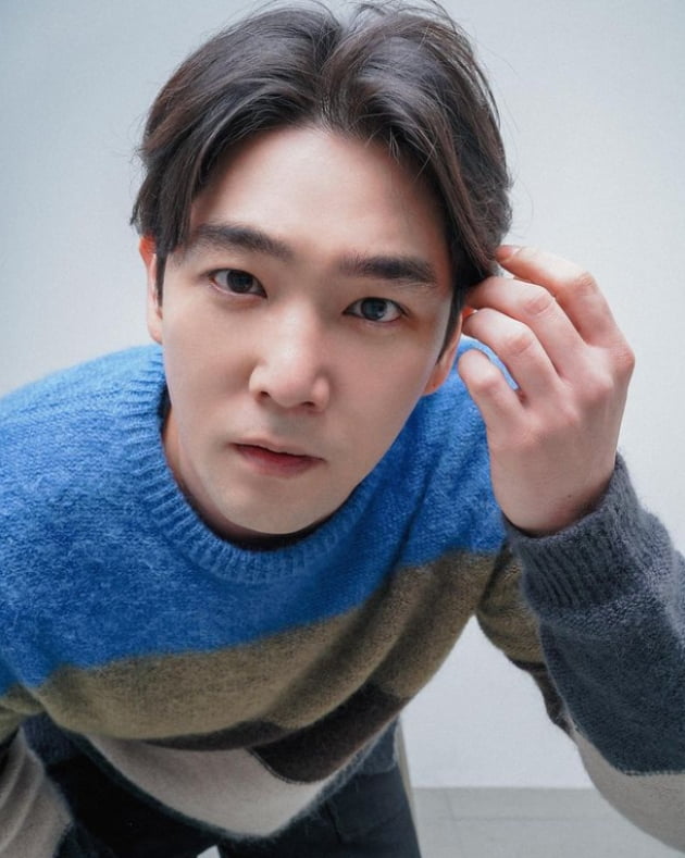 Leeteuk “15 years of self-reflection, please forgive me”… Kangin, controversy over his return stretch