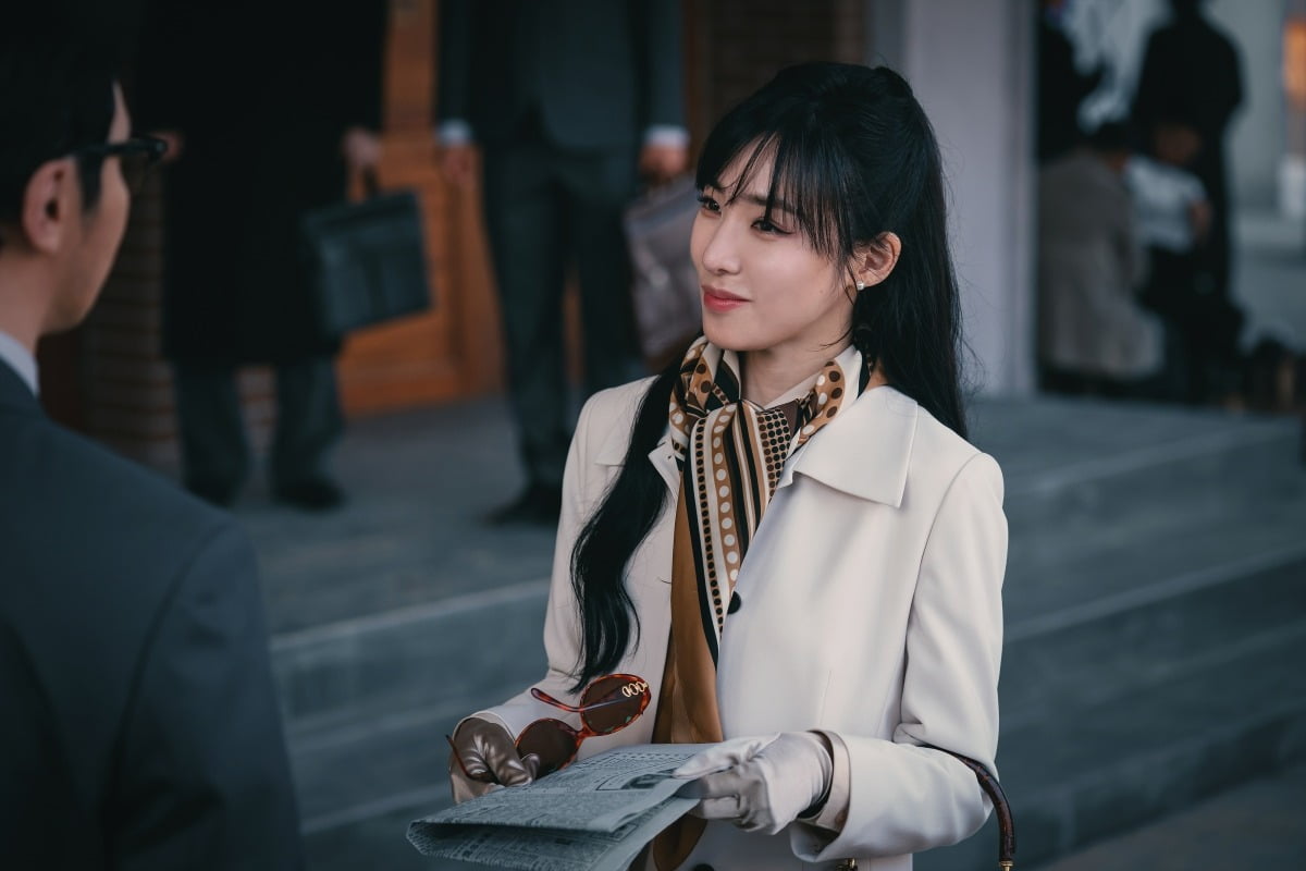 Tiffany Young Plays Foundation Director in 'Uncle Samsik'