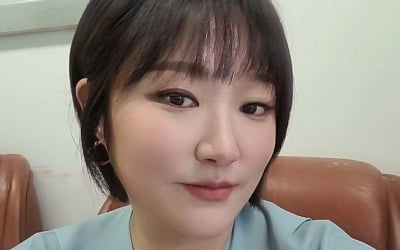 '14kg 감량' 김현숙, 물오른 미모 자신감…날렵한 턱선 자랑