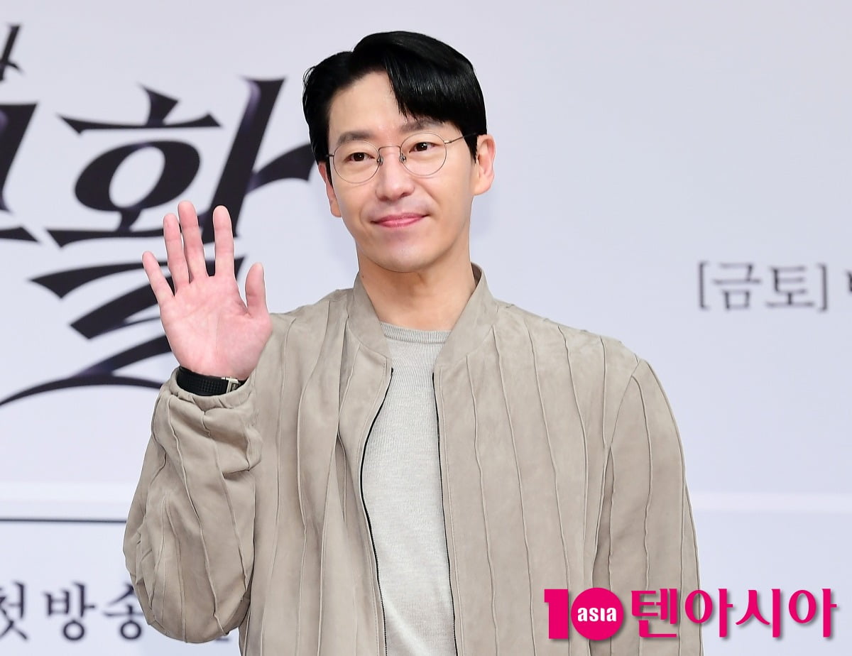 Eom Ki-jun announces surprise marriage without dating rumors... Private ceremony with non-celebrities in December