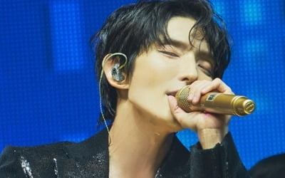 Lee Joon-gi successfully concludes his first domestic fan meeting in 6 years