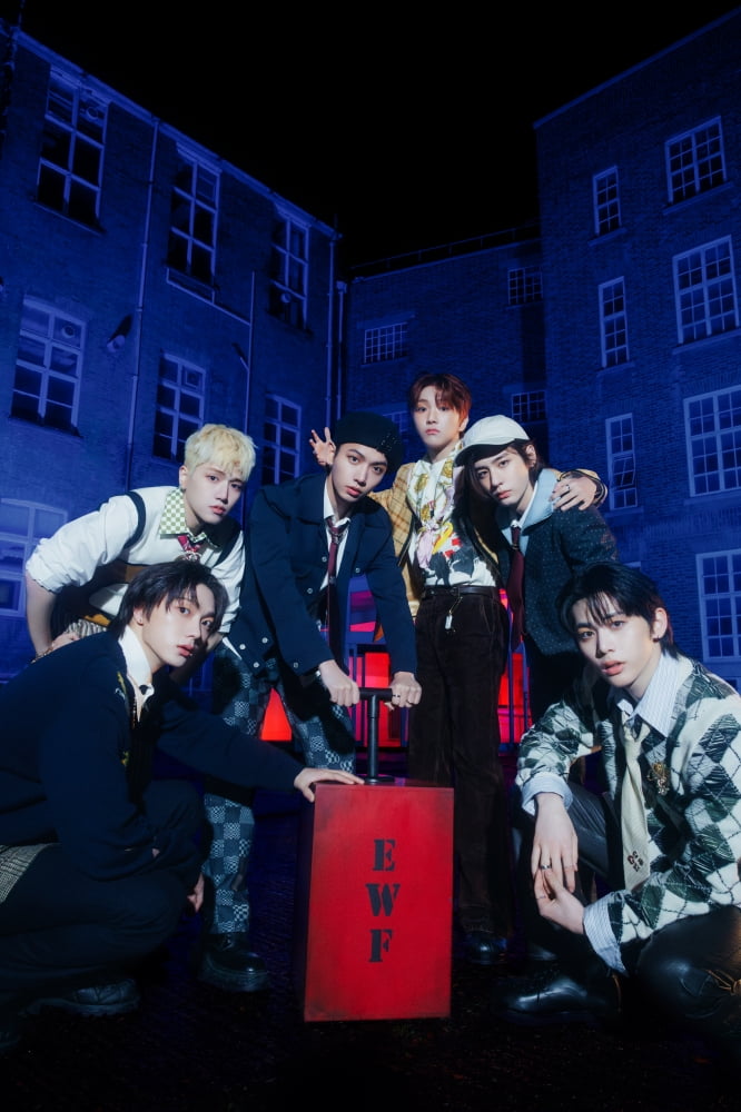 Boy Next Door's 2nd mini album sold over 700,000 copies