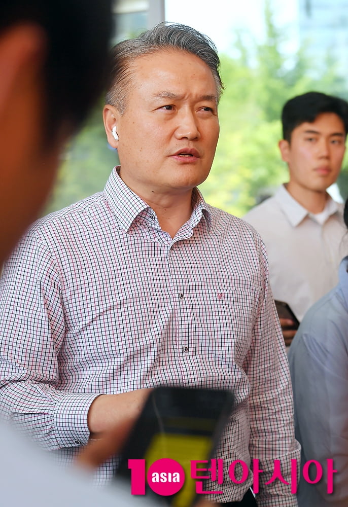 [TEN포토]'음주 뺑소니 협의'김호중, 경찰 "취재진 피한 김호중 특혜 아니다"