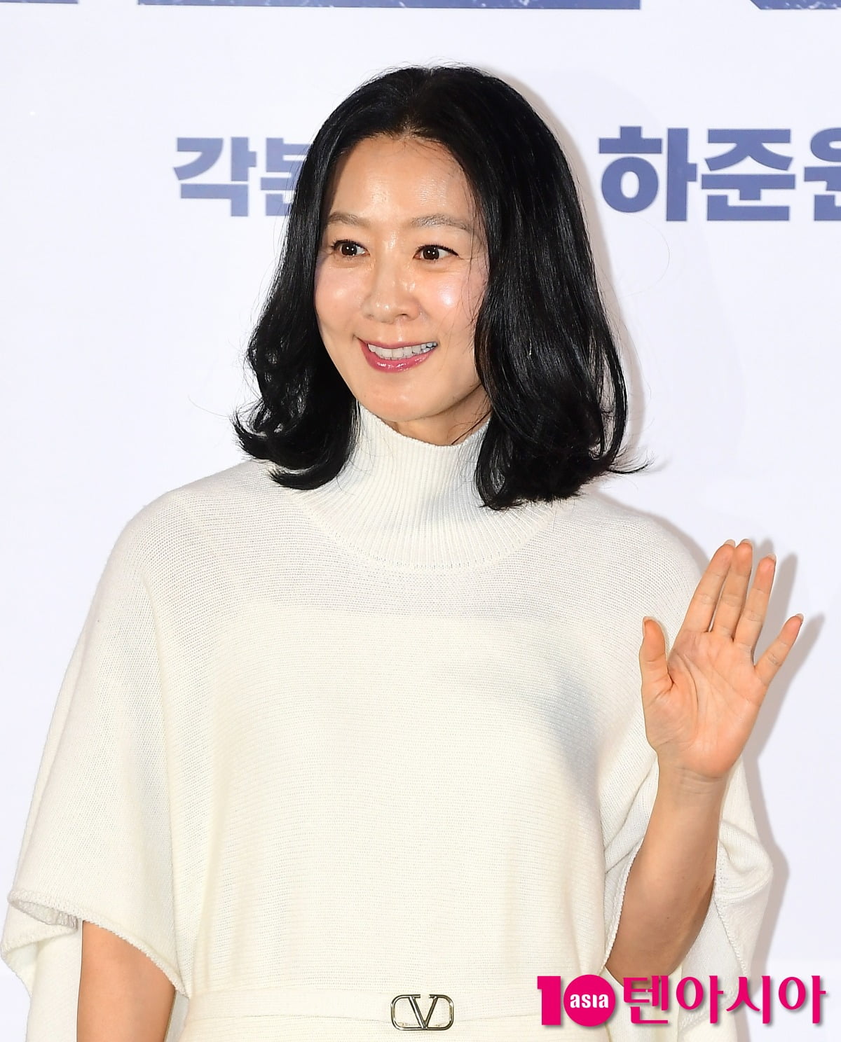 Kim Hee-ae, this is enough politics... 3 consecutive appearances in political films