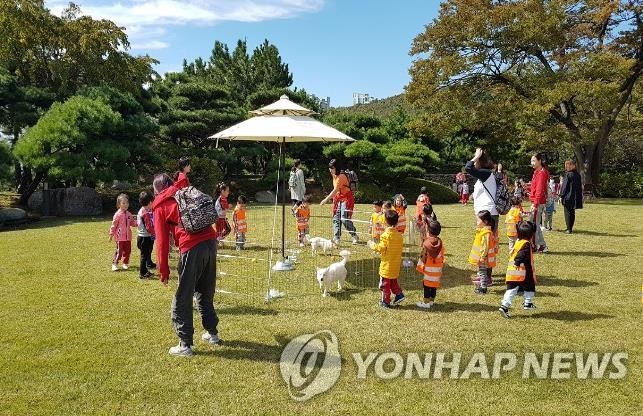 9월 개장 부산시 열린행사장, KBS부산홀 북측 주차장 사용