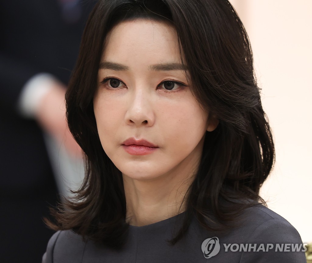 '모친 잔고증명서 위조 공모' 의혹 김건희 여사 불송치