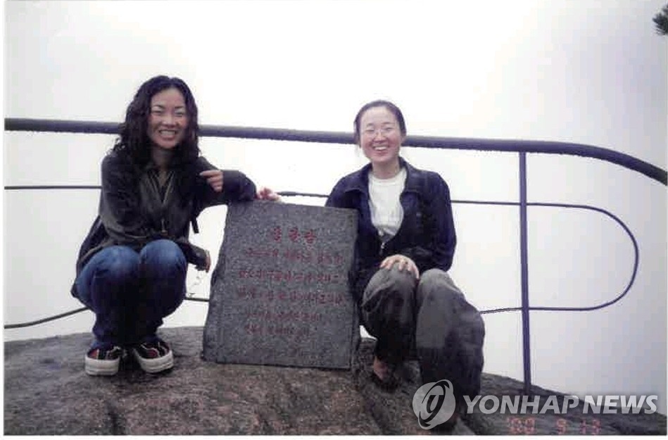 [삶] "인사해도 친했던 엄마들이 모르는 척하네요…내가 미혼모라고"