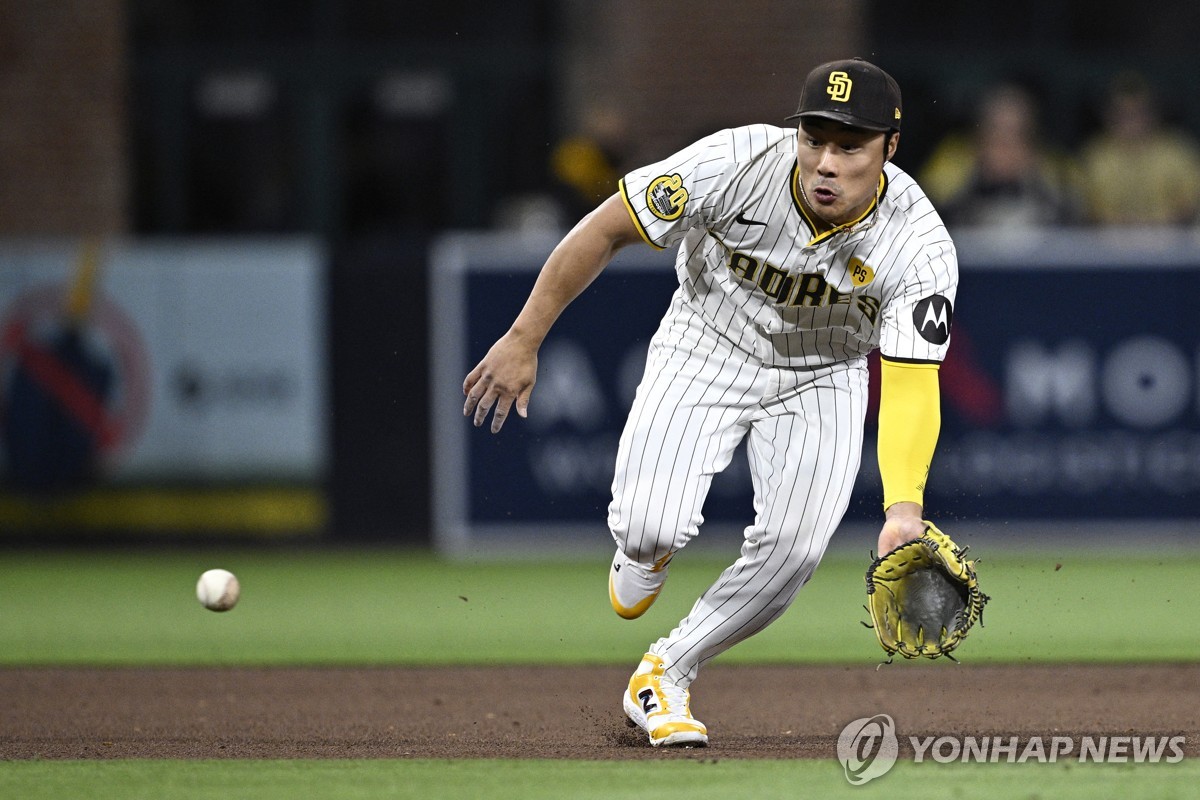 8번까지 내려간 김하성, 5경기 만에 안타…거침없는 홈 쇄도까지