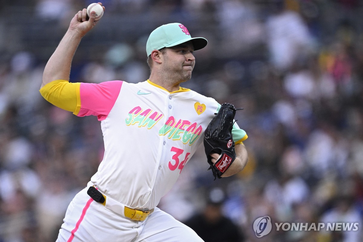 샌디에이고, 명품투수전서 끝내기 승리…김하성 수비로 기여