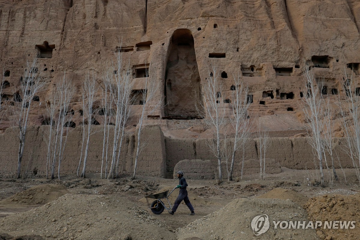 아프간 유명 관광지서 무장괴한 공격에 스페인 관광객 3명 사망