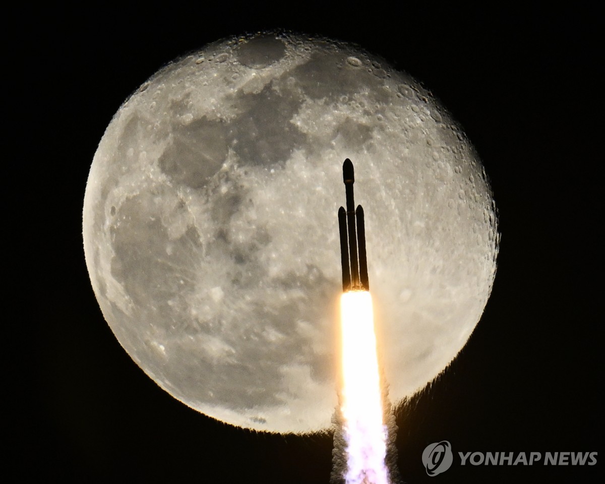 "美국방부 '우주전쟁' 대비 박차"…우주 군비경쟁 본격화하나