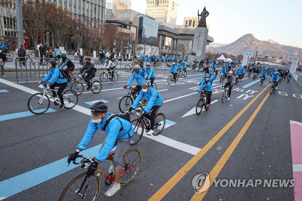이번 일요일 자전거 7천대 도심 누빈다…서울자전거대행진