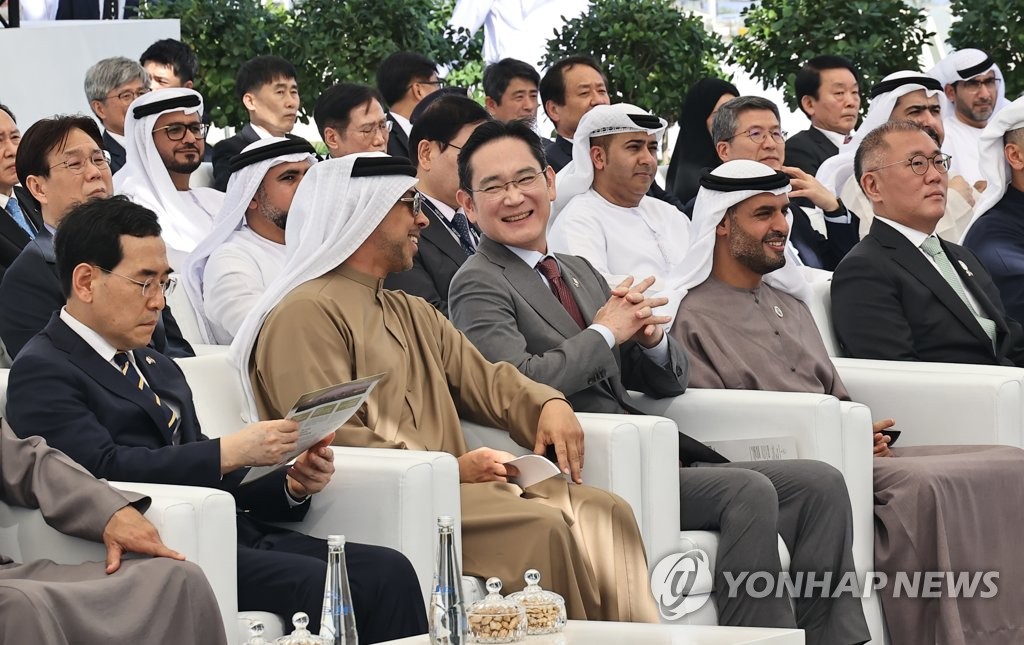 이재용·최태원·정의선 등 재계 총수들, 내일 UAE대통령 만난다 | 한국경제 이재용·최태원·정의선 등 재계 총수들, 내일 UAE대통령 만난다