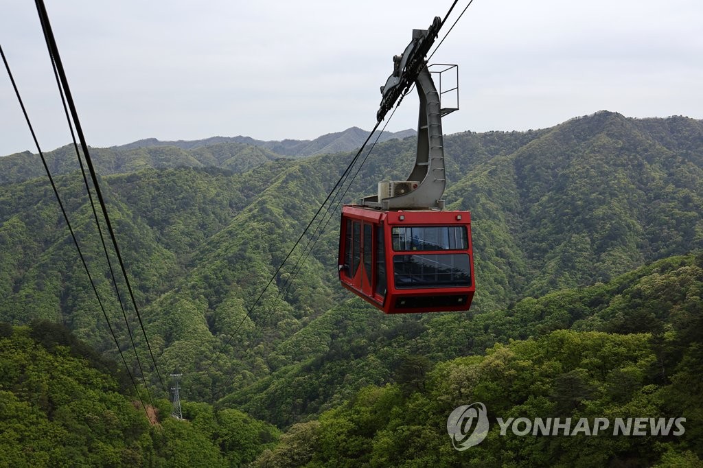 DMZ 평화의길 걷기'…화천군 이달부터 체류 관광상품 출시