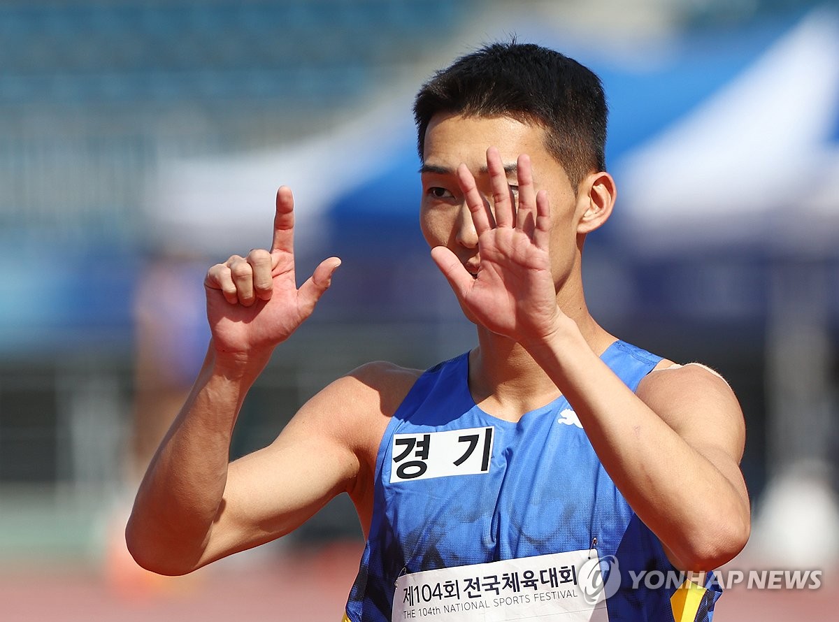 우상혁, 홍콩 훈련 마치고 귀국…5월 국내외 실전서 2ｍ37 도전(종합)