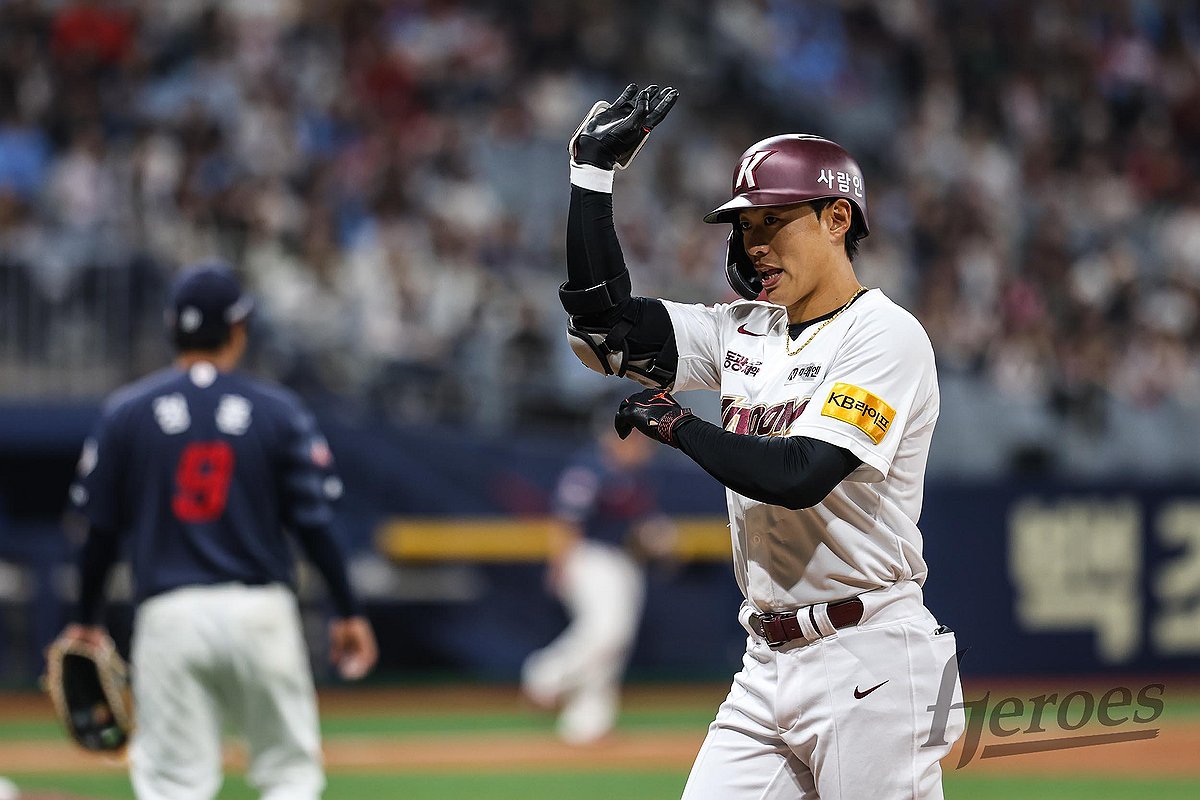 김혜성, MLB 4개 구단 스카우트 앞 5안타…김인범 데뷔 첫 승