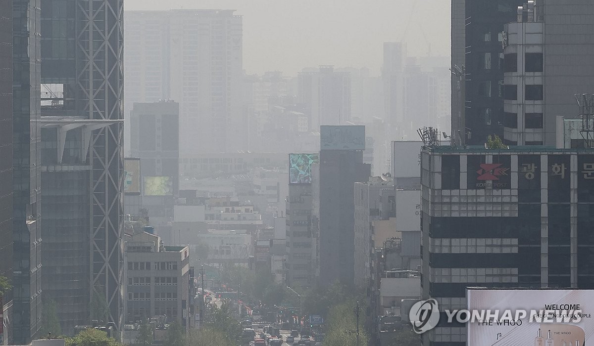 비 그치고 갠 일요일에 전국 황사…월요일 대기질 회복