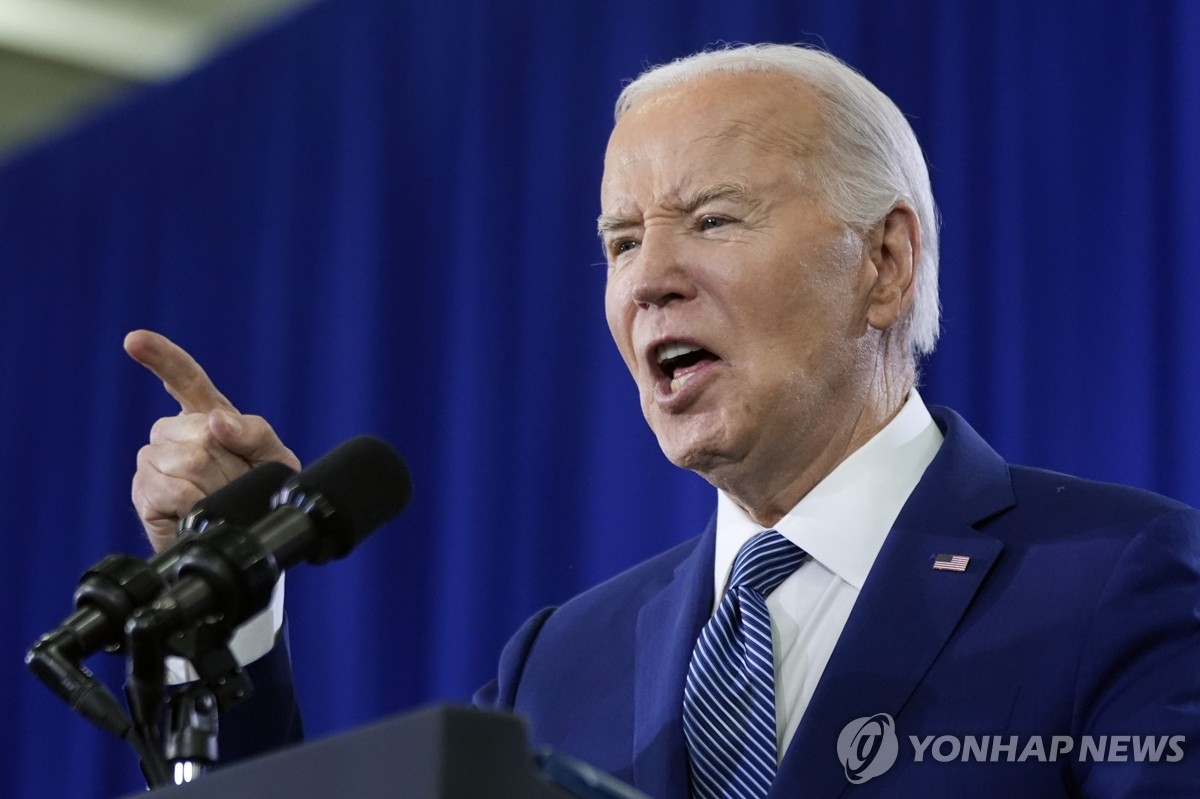 트럼프 "한국은 부국"…주한미군 철수가능 시사하며 방위비 압박(종합)