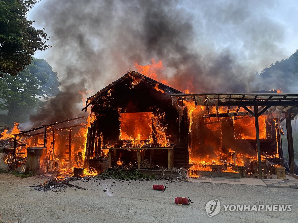 진안군 한 민박집서 화재…인명피해 없이 3시간 만에 진화