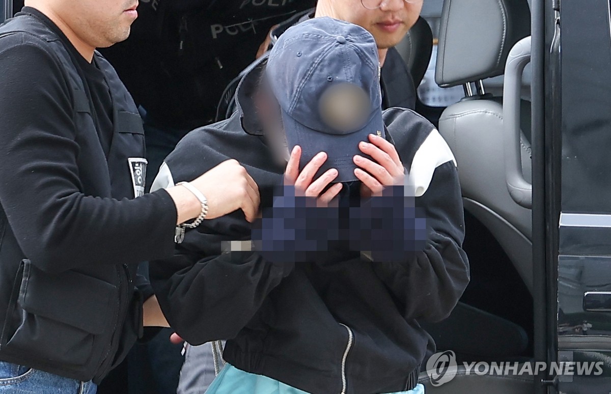 '연인 살해' 의대생 범행 후 환복…경찰, 사이코패스 검사 검토